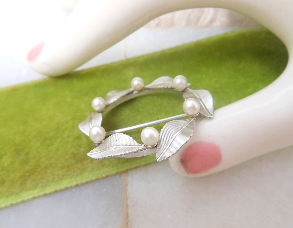 Vintage KREMENTZ Pearl Brooch Wreath Circle Pin White Gold Overlay Designer Petite Mid Century Jewelry Gift, VivianJoel.com