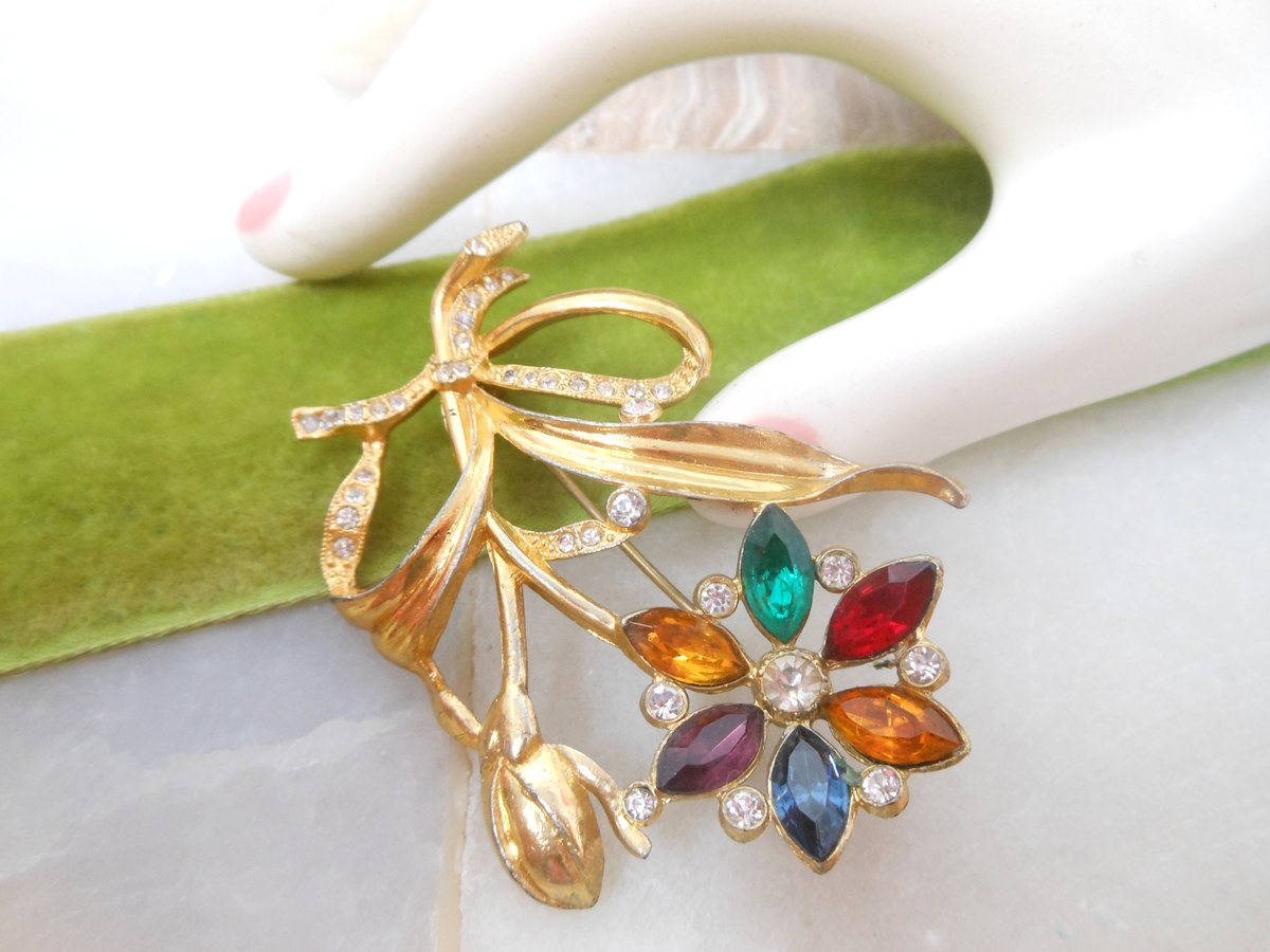 Vintage Rhinestone Flower Pin Pot Metal Brooch Crystal Bouquet Art Deco Mid Century Jewelry Gift, VivianJoel.com