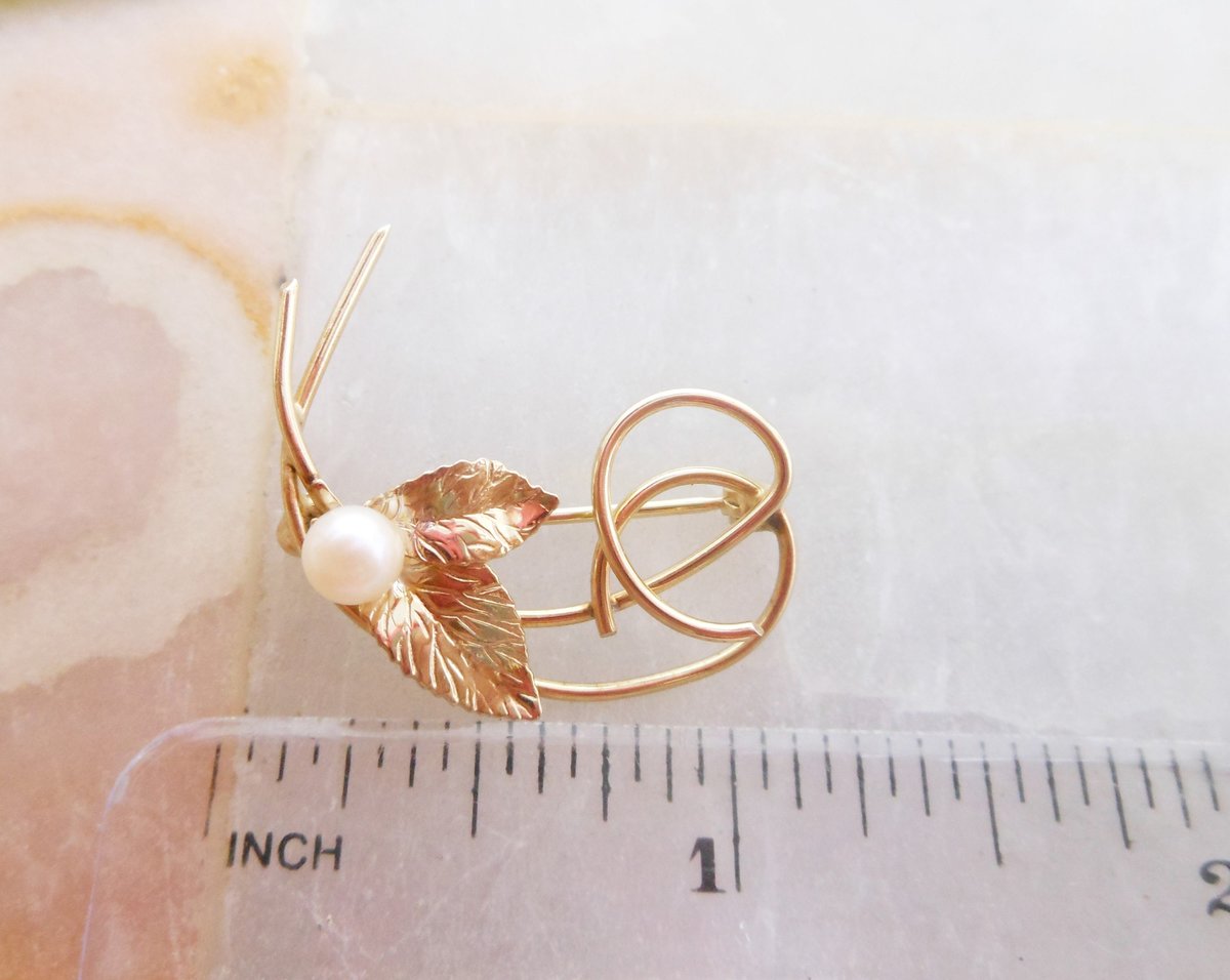 Vintage CARLA Flower Pearl Brooch Pin Petite Gold Fill GF Mid Century Dainty Minimalist Classic Designer Jewelry Gift, VivianJoel.com