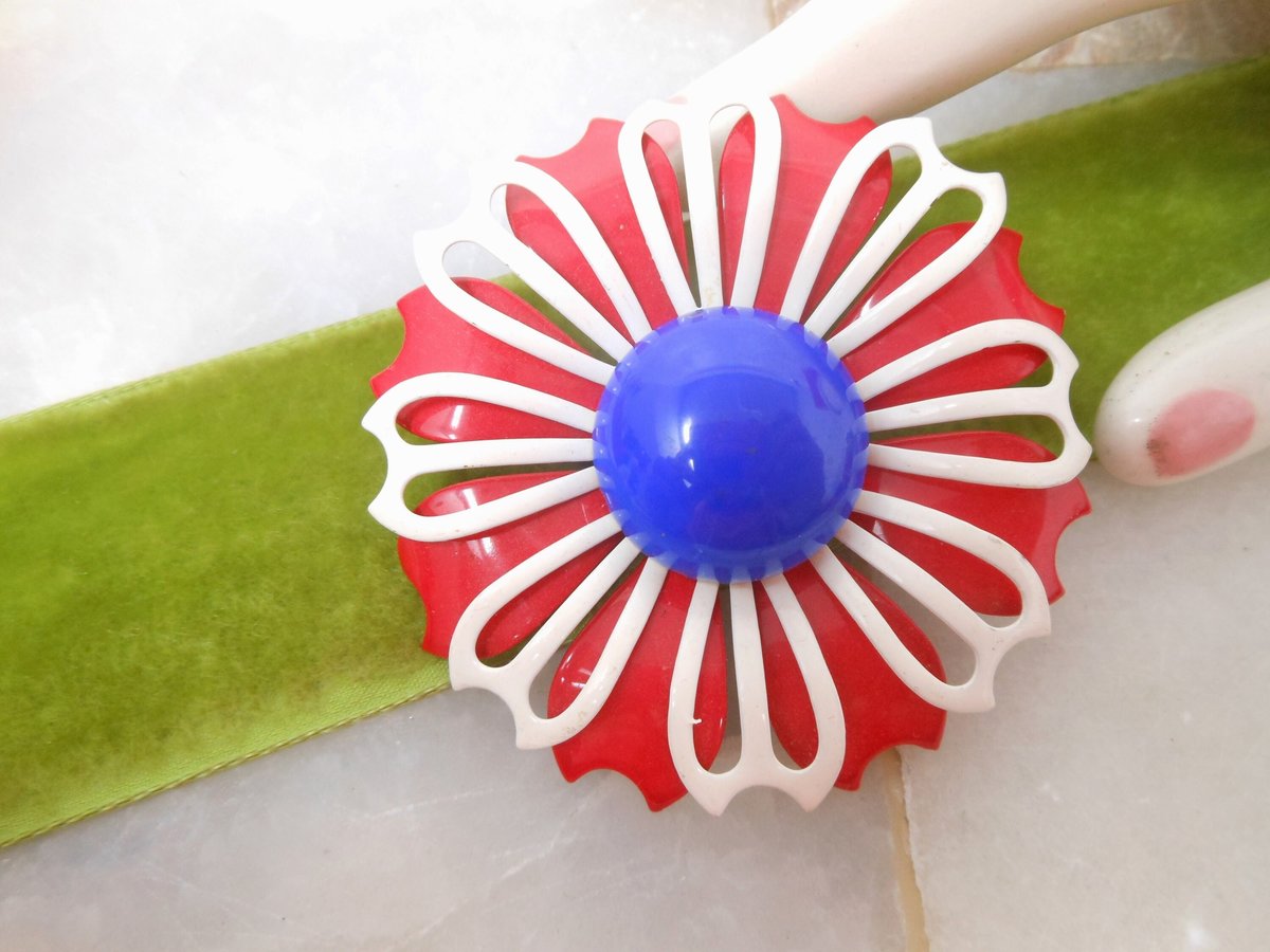 Vintage LOT 2 MOD Patriotic Brooch Enamel Flower Pin Red White Blue USA Daisy Jewelry Gift Mid Century, VivianJoel.com