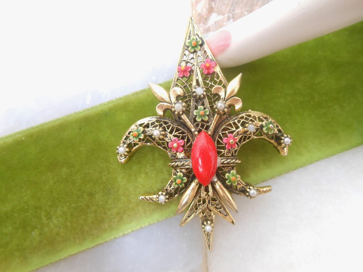 Vintage ART Designer Signed Brooch Fleur De Lis Pin Enamel Flower Faux Pearl Regency Revival Jewelry Mid Century Gift, VivianJoel.com
