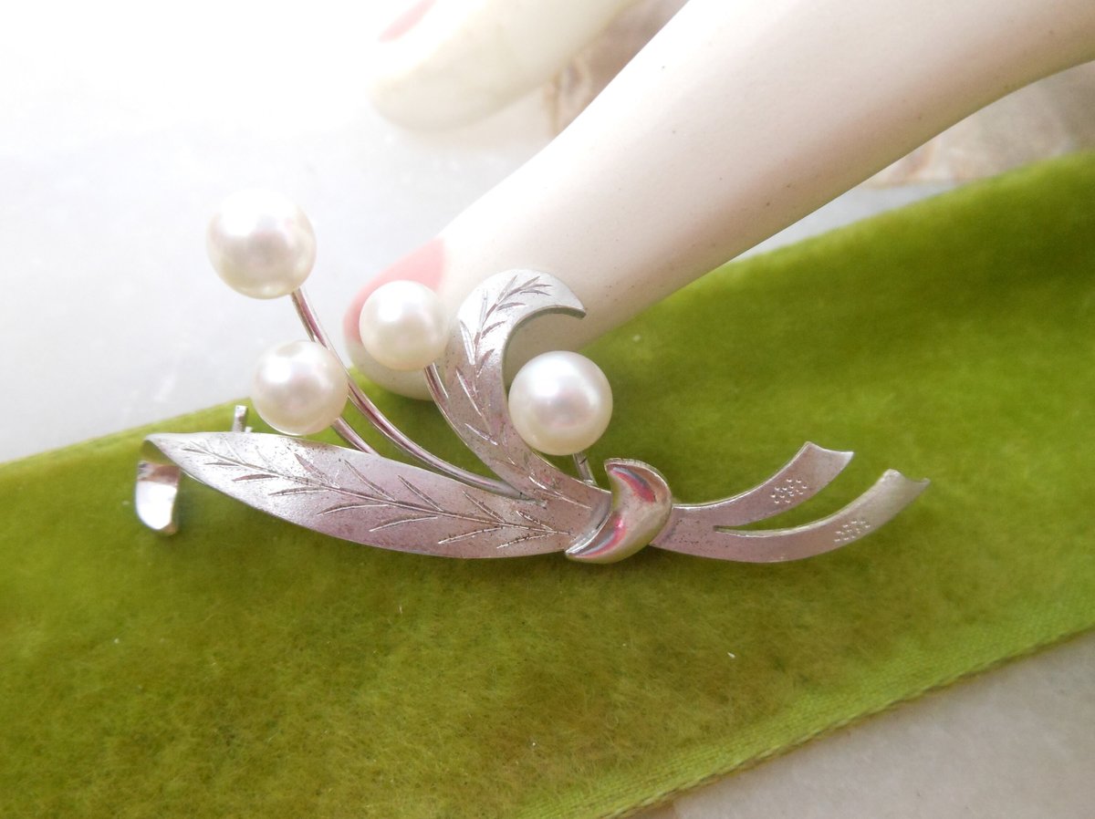 Vintage STERLING 930 Pearl Pin Brooch Flower Cluster Leaf Wedding Jewelry Gift Mid Century, VivianJoel.com