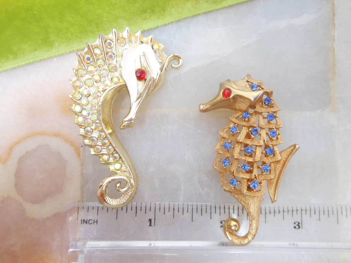 Vintage LOT 2 Seahorse Brooch Rhinestone Pin Figural Coastal Beach Mid Century Kitsch Jewelry Gift, VivianJoel.com