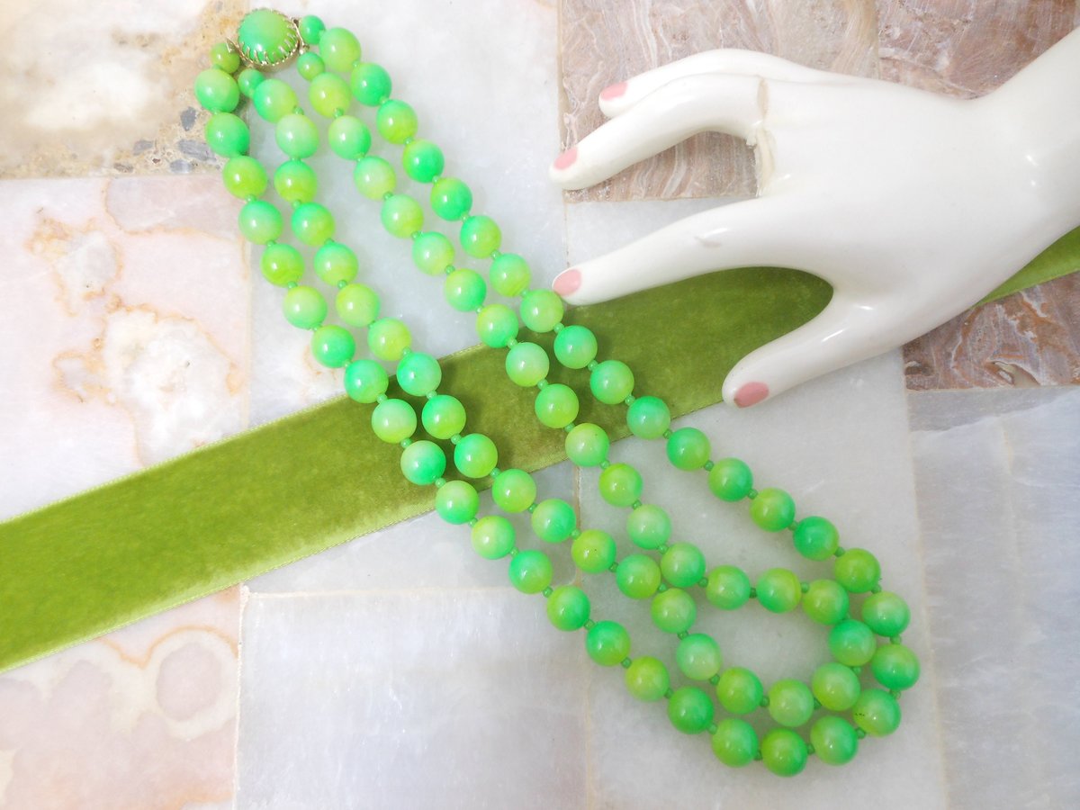 Vintage HONG KONG Ombre Green Necklace Double Strand Bead Plastic Lucite Jewelry Mid Century Jewelry Gift,  VivianJoel.com