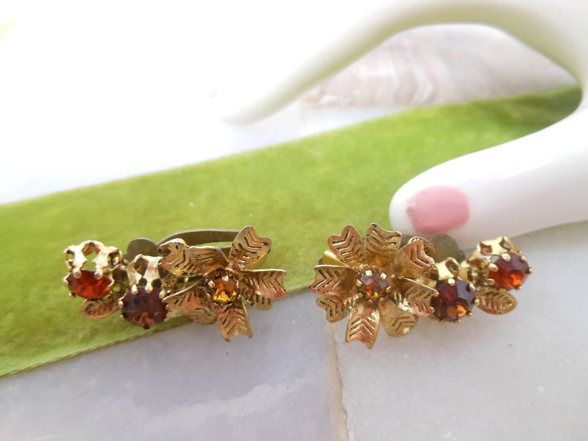 Vintage AUSTRIA Rhinestone Flower Earrings Clip On Topaz Citrine Crystal Mid Century Jewelry Gift, VivianJoel.com