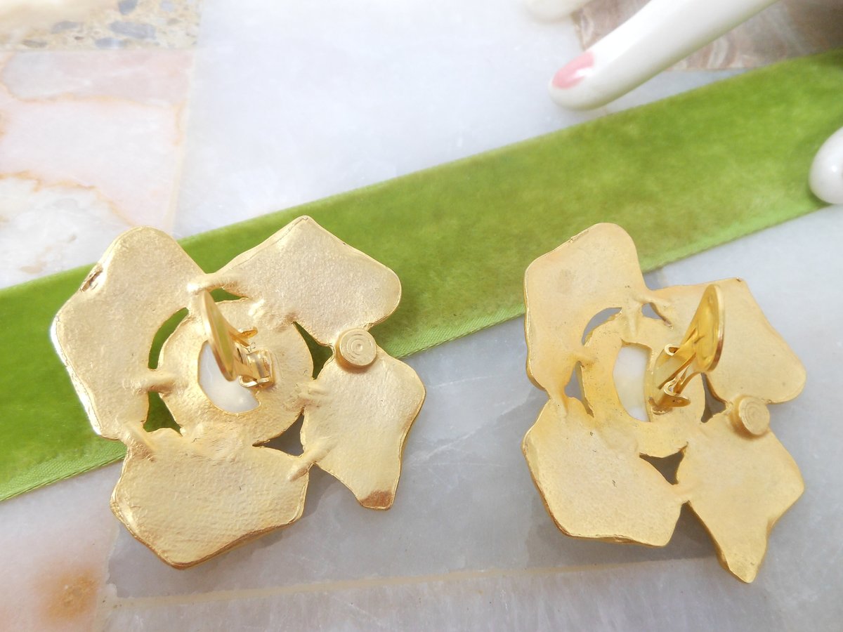 Vintage Huge Chunky Earrings Clip On Jumbo Flower Faux Pearl 80s Statement Jewelry Gift, VivianJoel.com