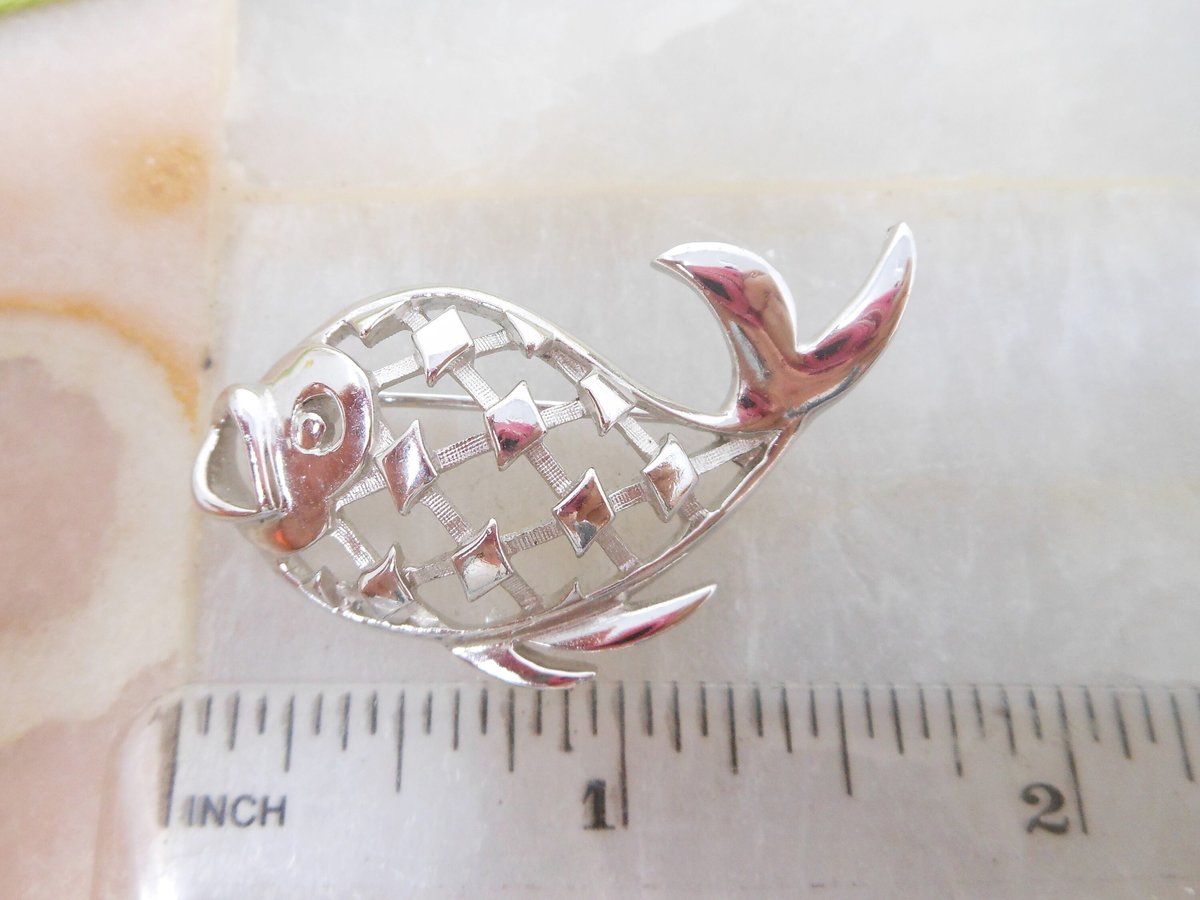 Vintage TRIFARI Brooch Fish Koi Pin Figural Silver Tone Pisces Tropical Coastal Designer Jewelry Mid Century, VivianJoel.com
