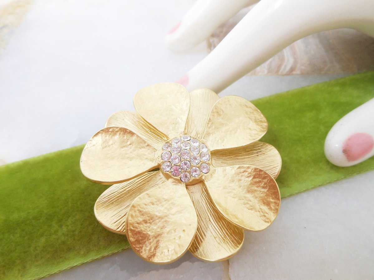 Vintage Mod Designer Matte Gold Plate Daisy Pendant Pin Brooch Rhinestone Flower Premier Designs Jewelry Gift, VivianJoel.com