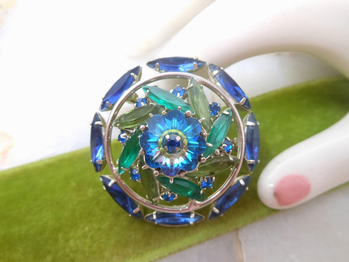 Vintage Blue Rivoli Brooch Domed Rhinestone Pin Crystal Pinwheel Flower Mid Century Jewelry Gift, VivianJoel.com