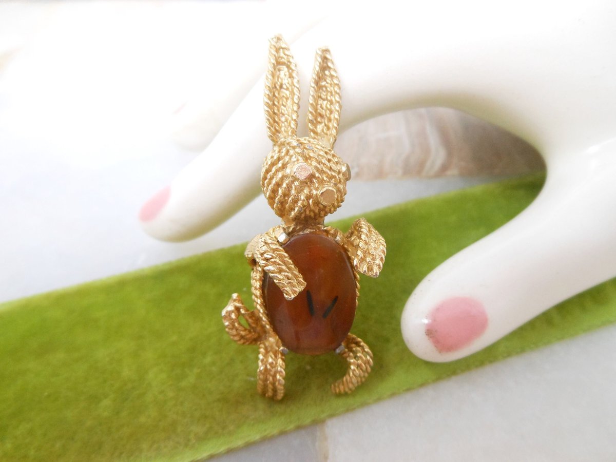 Vintage Rabbit Bunny Pin Brooch Jelly Belly Easter Designer Figural Mid Century Jewelry Gift, VivianJoel.com