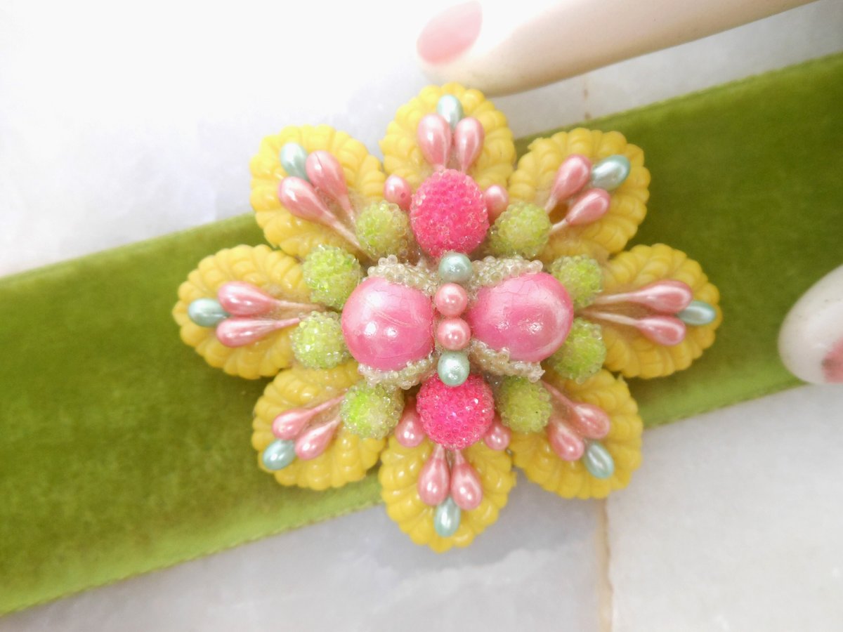 Vintage Pink Sugar Bead Yellow Plastic Leaf Brooch Flower Millinery Cluster Corsage Pin Mid Century Jewelry Gift, VivianJoel.com