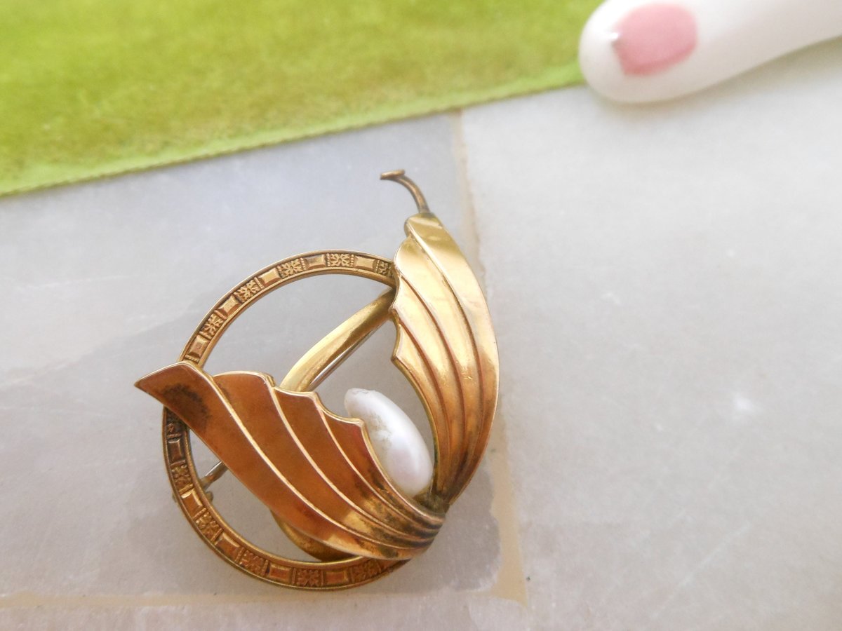 Vintage WELLS Pearl Brooch Designer Pin Art Deco Flying Wings Gold Fill Bow GF Petite Mid Century Jewelry Gift, VivianJoel.com