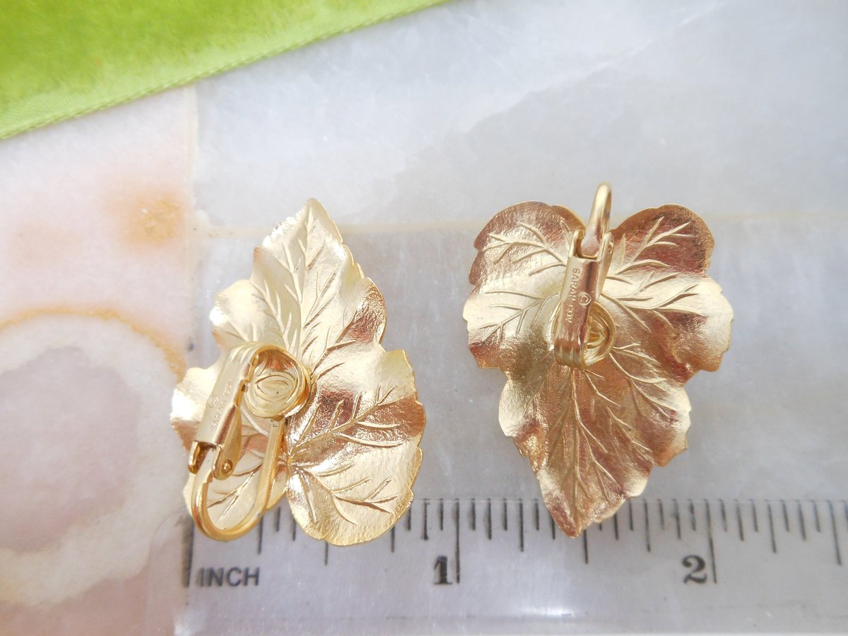 Vintage SARAH COVENTRY Earrings Clip On Pearl Leaf Chit Chat Gold Plate Designer Jewelry Gift Mid Century, VivianJoel.com