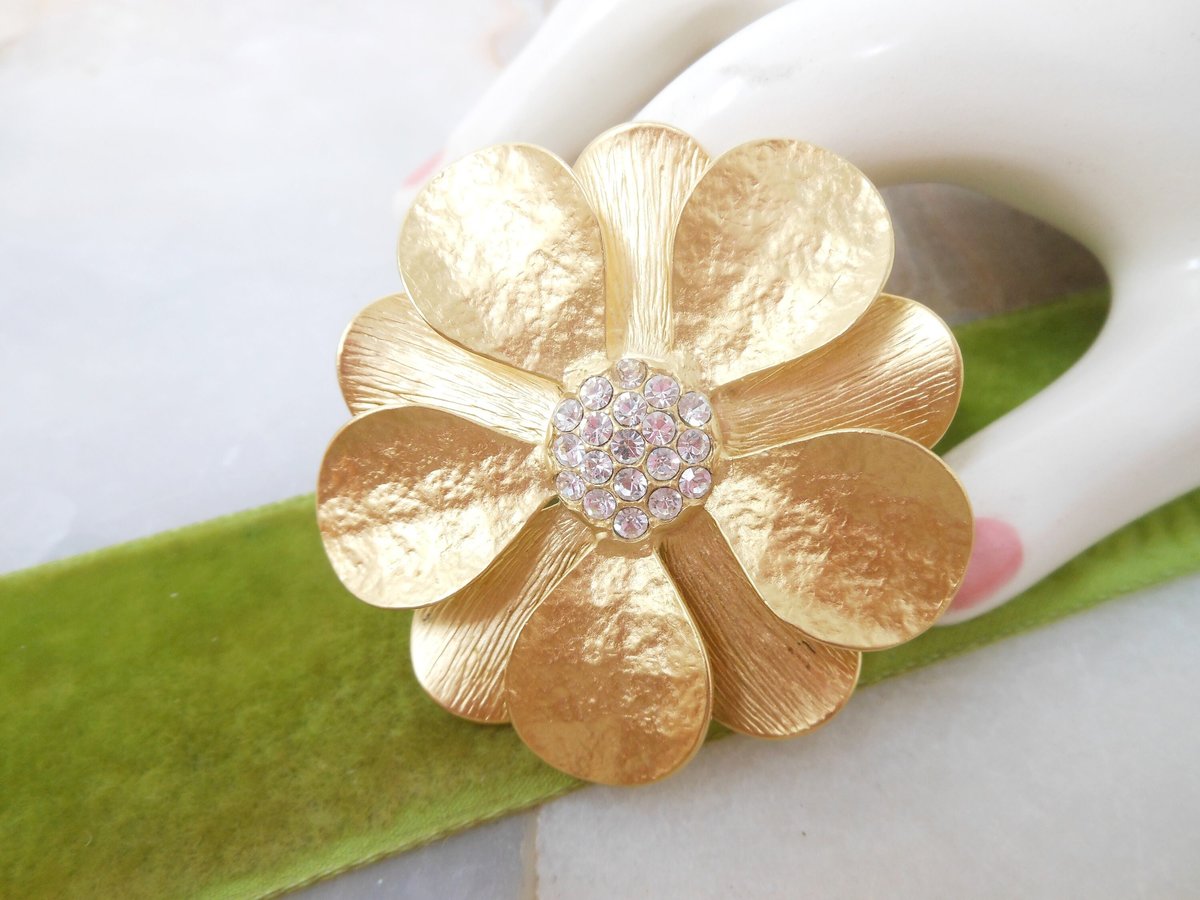 Vintage Mod Designer Matte Gold Plate Daisy Pendant Pin Brooch Rhinestone Flower Premier Designs Jewelry Gift, VivianJoel.com