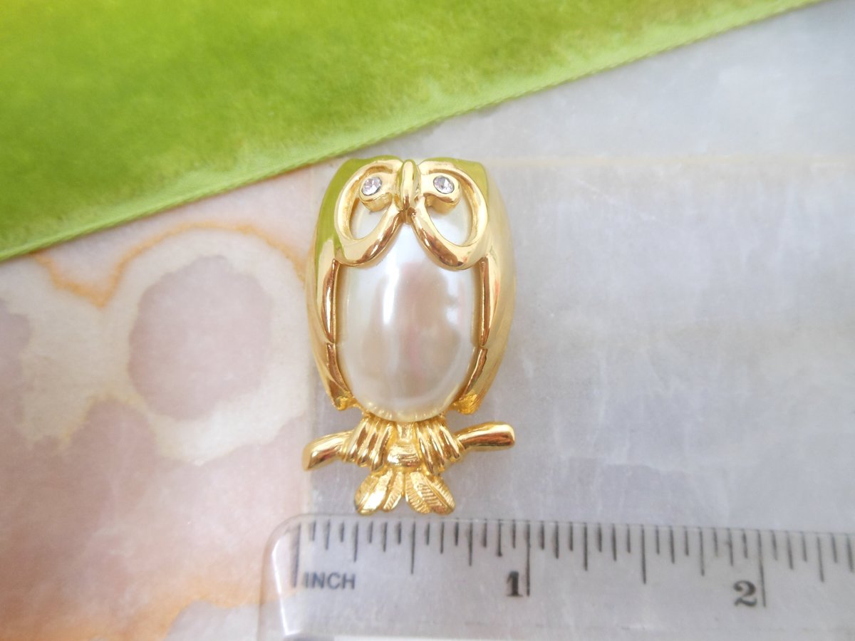 Vintage MARVELLA Owl Bird Brooch Jelly Belly Pin Pearl Rhinestone Designer Figural Mid Century Jewelry Gift,  VivianJoel.com