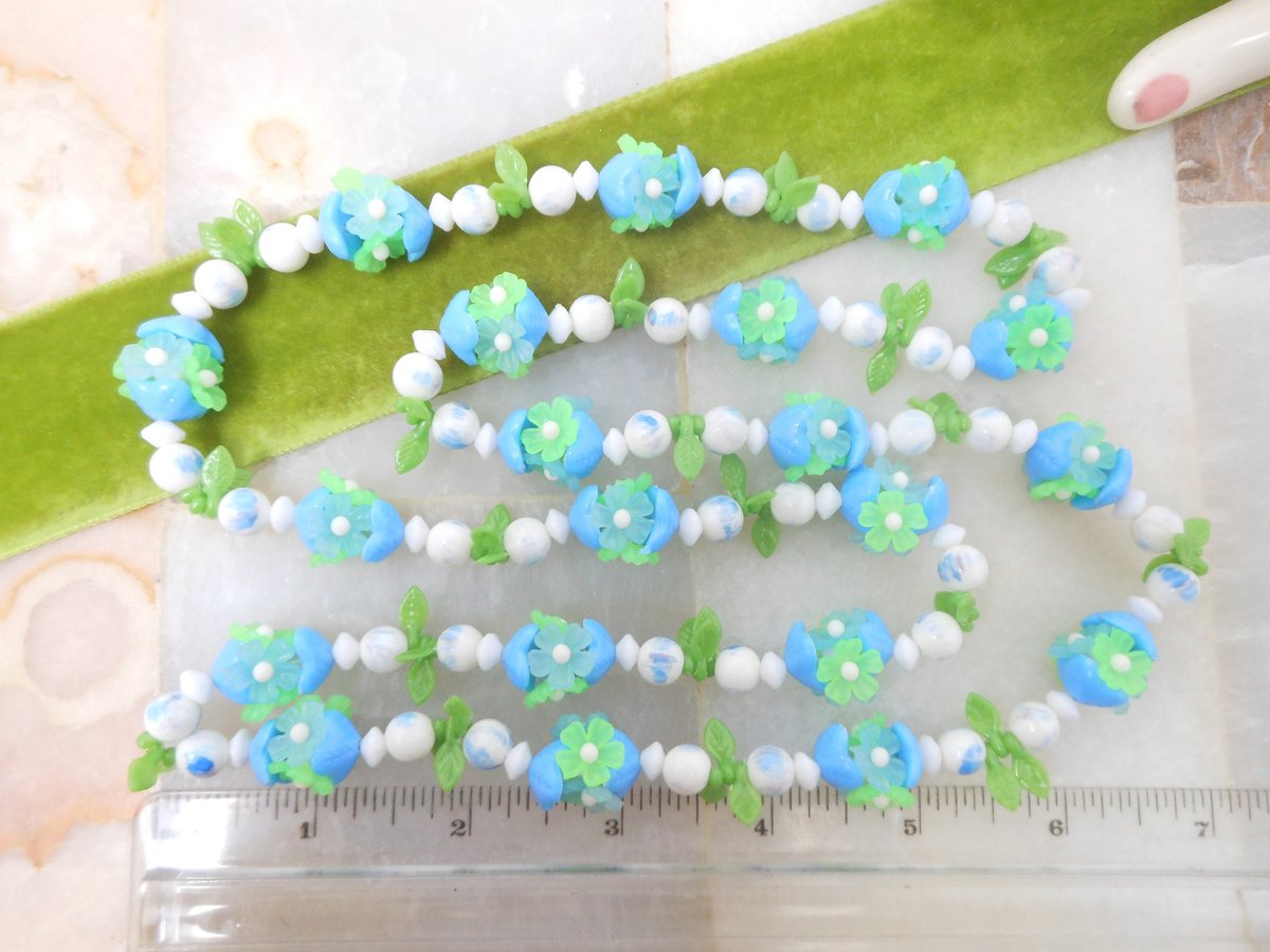 Vintage Plastic Lei Flower Necklace Garland Bead Daisy Flower Cluster Mix Blue Green Long 36" MOD Mid Century Jewelry Gift, VivianJoel.com