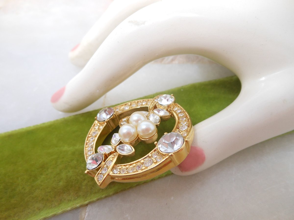 Vintage MONET Crystal Pearl Brooch Art Deco Style Pin Gold Plate Designer Classic Timeless Mid Century, VivianJoel.com