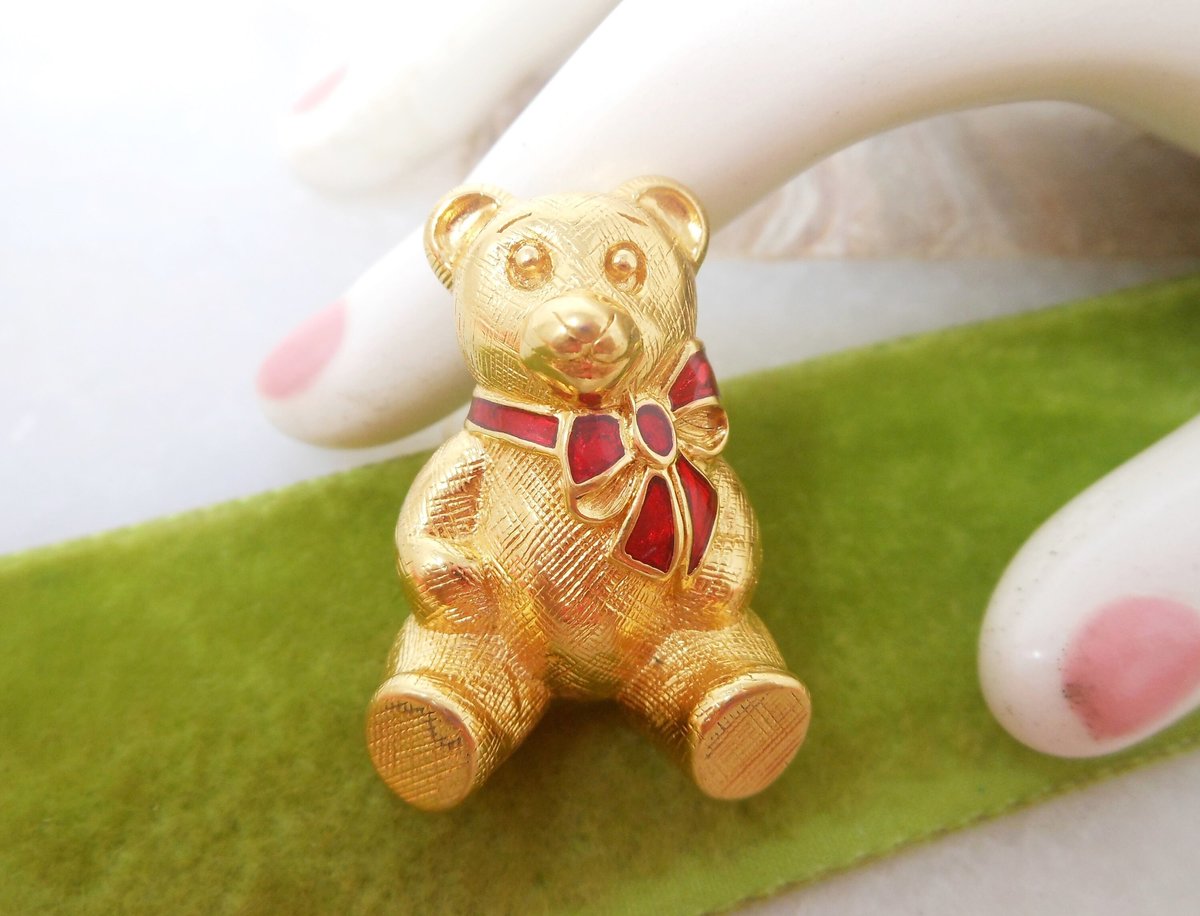 Vintage TRIFARI TM Brooch Teddy Bear Pin Red Bow Enamel Figural Gold Plate Designer Jewelry Mid Century, VivianJoel.com