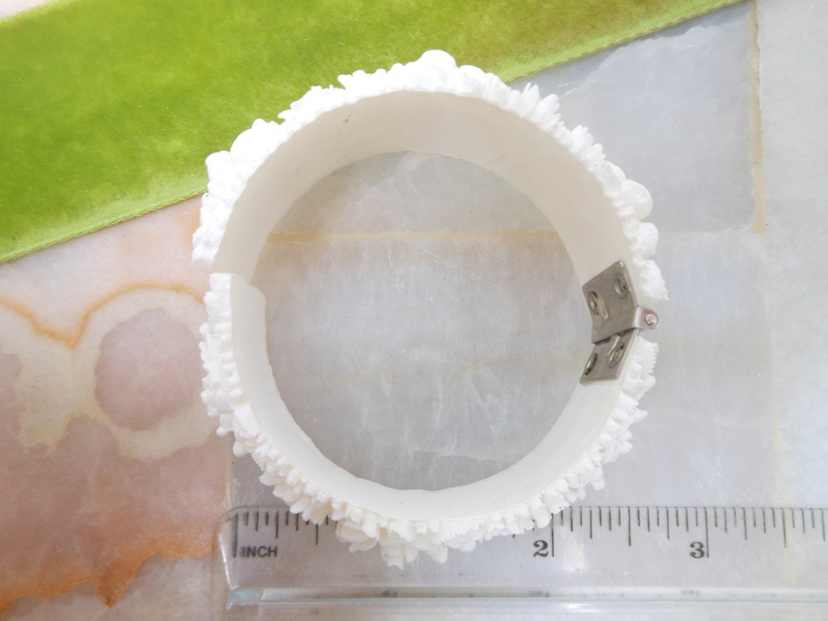 Vintage Flower Bracelet Clamper Hinged Cuff Bridal Wedding Cake Plastic Celluloid Featherlite Small Size Mid Century, VivianJoel.com