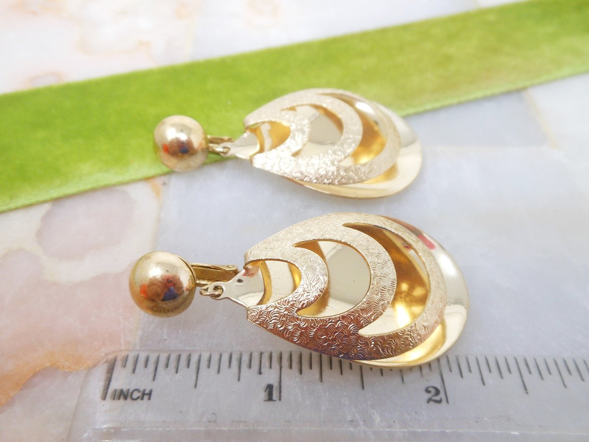 Vintage SARAH COVENTRY Necklace SET Huge Pendant Statement Dangle Earrings Designer Book Chain Mid Century Jewelry, VivianJoel.com