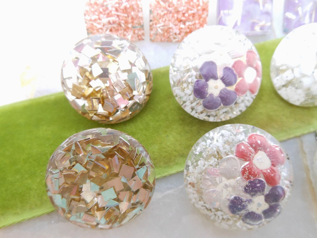 Vintage LOT 5 Confetti Earrings Lucite Old Plastic Resin Clip On Glitter Tinsel Purple Gold Destash Mid Century Jewelry, VivianJoel.com