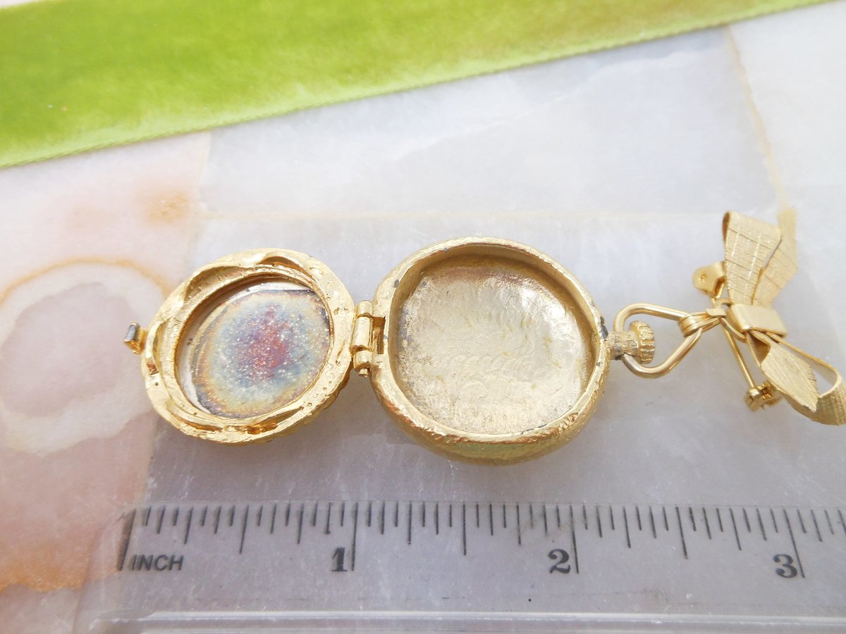 Vintage Victorian Revival Locket Brooch Pill Box Trinket Dangle Fob Courting Couple Mid Century Jewelry Original Box Gift, VivianJoel.com