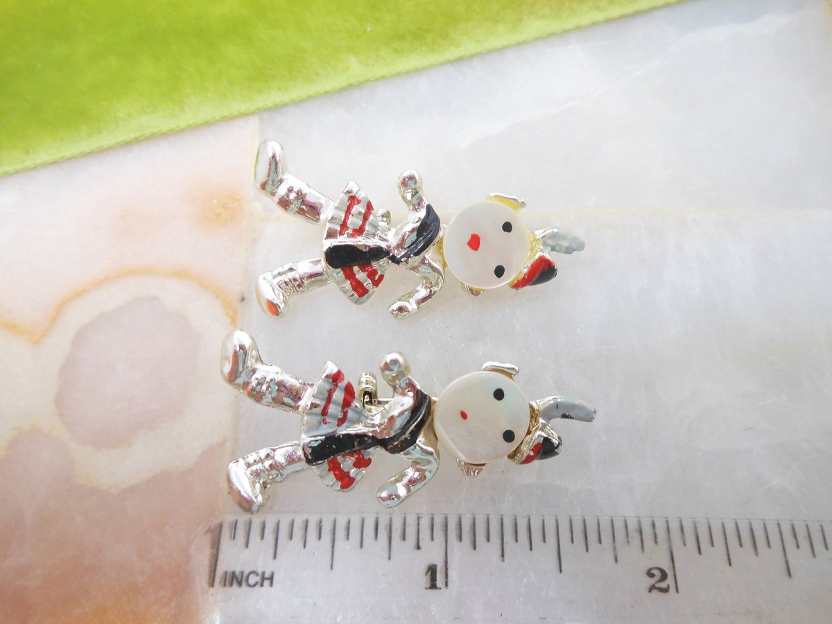 Vintage People Kilt Scatter Pin Set Enamel Mid Century Figural Brooch UK Scot Souvenir Kitsch Jewelry Gift, VivianJoel.com