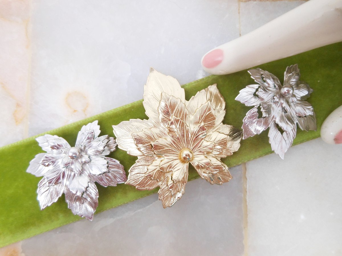 Vintage SARAH COVENTRY Brooch Earring SET Leaf Pin 1960s Gold and Silver Mix Designer Mid Century Jewelry Gift, VivianJoel.com