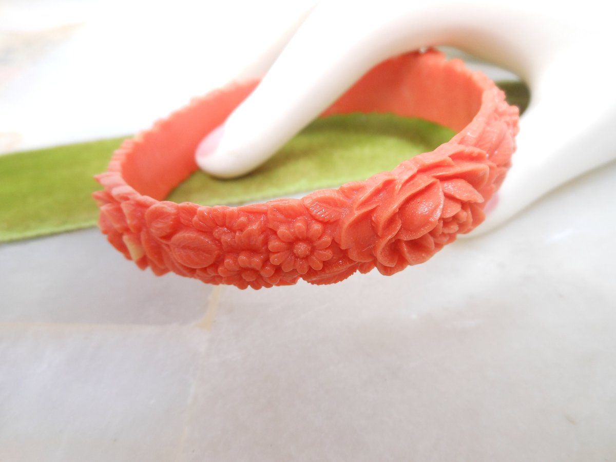 Vintage Celluloid Bangle Bracelet Coral Rose Flower Garland Carved Molded Plastic Art Deco Bakelite Era Mid Century Jewelry, VivianJoel.com