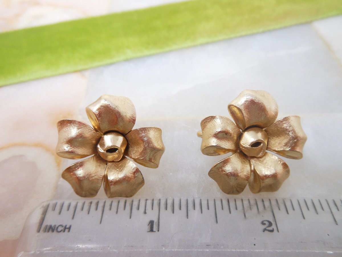 Vintage Crown TRIFARI Earrings Designer Flower Bow Ribbon Gold Plate Mid Century Jewelry Gift, VivianJoel.com