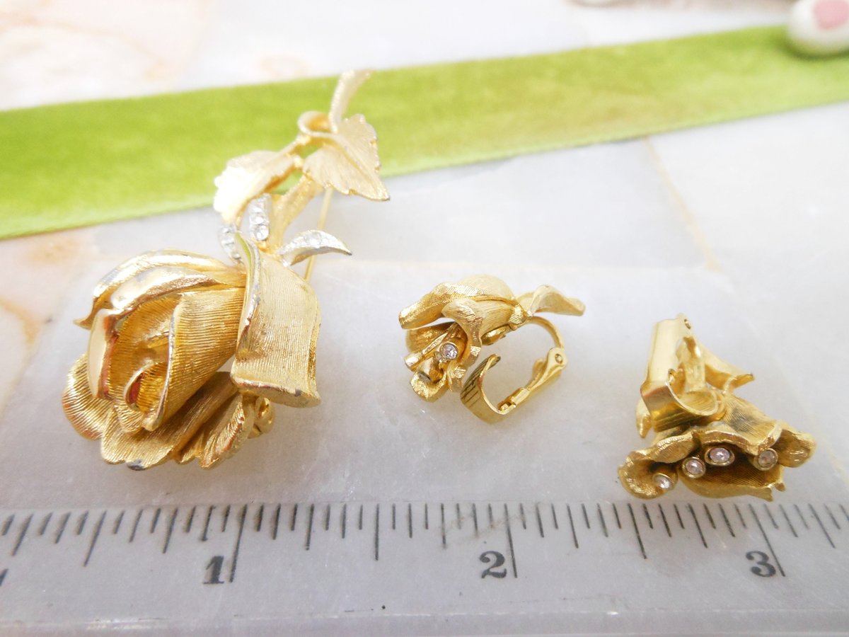 Vintage CAPRI Flower Brooch Earrings Set Rose Pin Rhinestone Clip On Gold Plate Designer Jewelry Gift Mid Century, VivianJoel.com