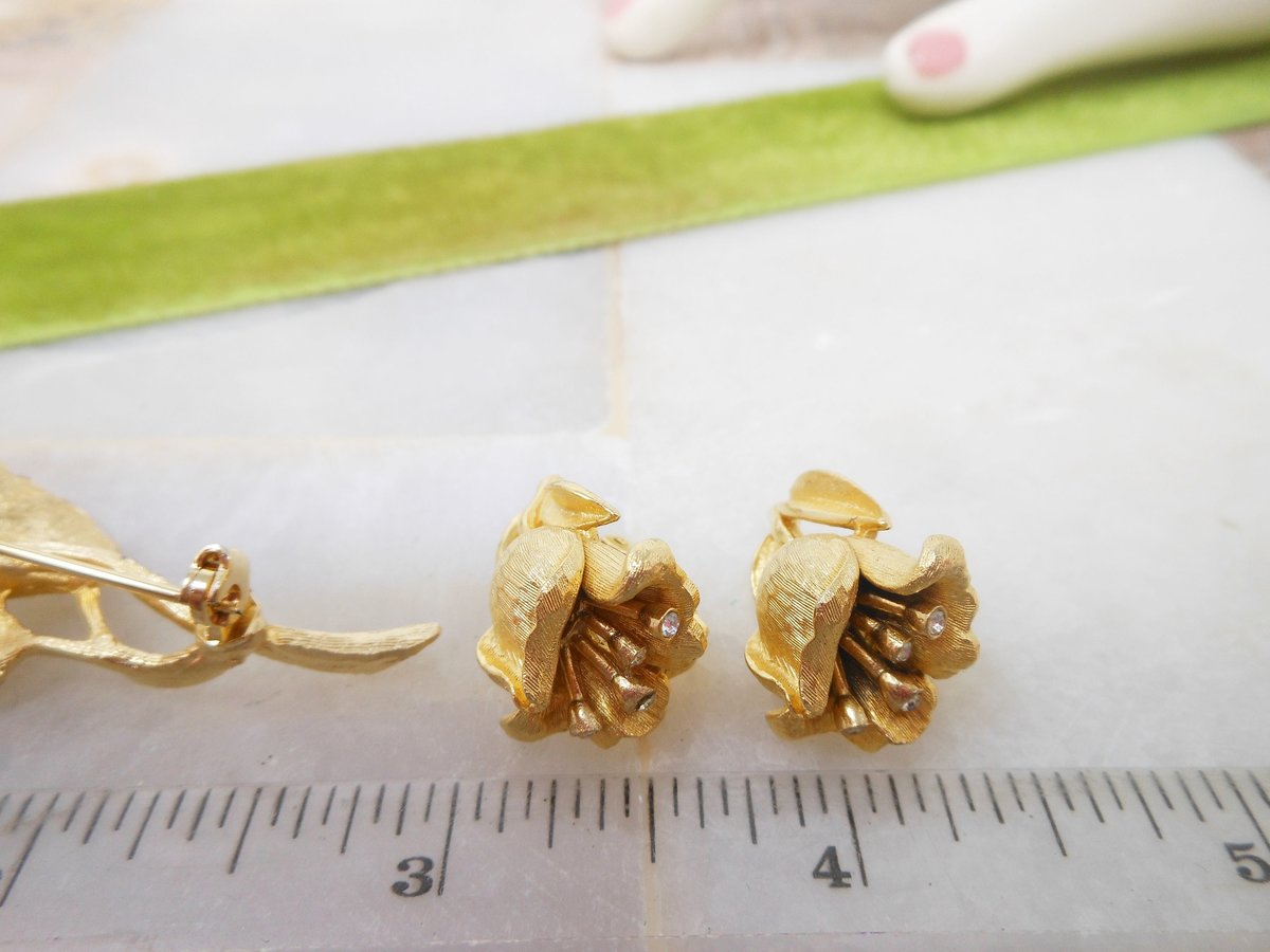 Vintage CAPRI Flower Brooch Earrings Set Rose Pin Rhinestone Clip On Gold Plate Designer Jewelry Gift Mid Century, VivianJoel.com