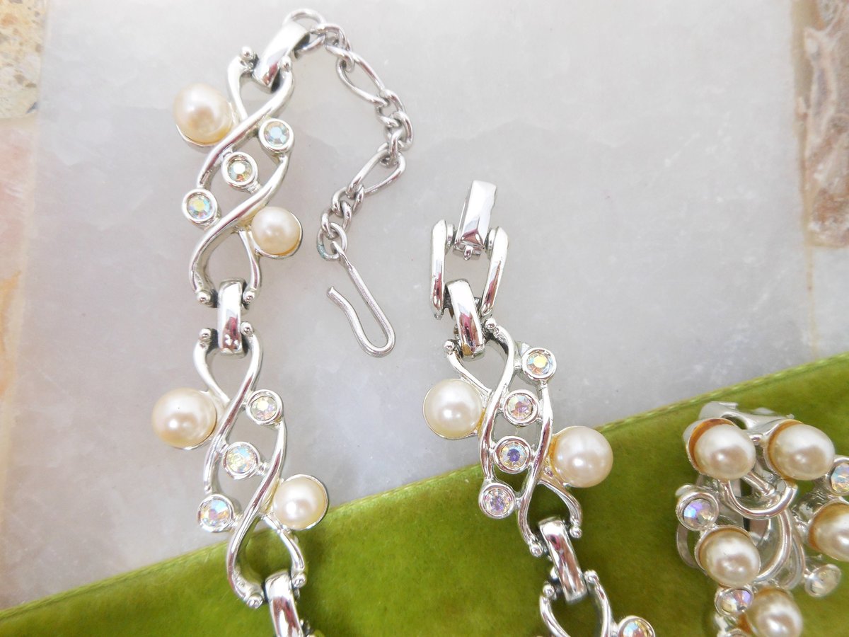 Vintage SARAH COVENTRY Necklace Bracelet Earring Set Parure Pearl Rhinestone Aurora Borealis Mid Century Designer Jewelry, VivianJoel.com