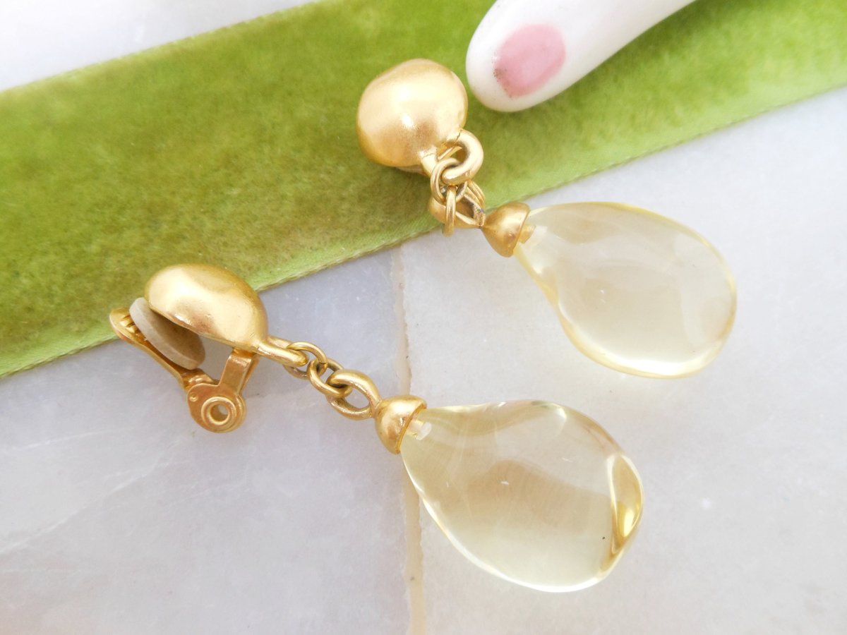 Vintage Chunky Lucite Earrings Dangle Drop Clip On Matte Gold Plate Statement Runway Jewelry Gift, VivianJoel.com