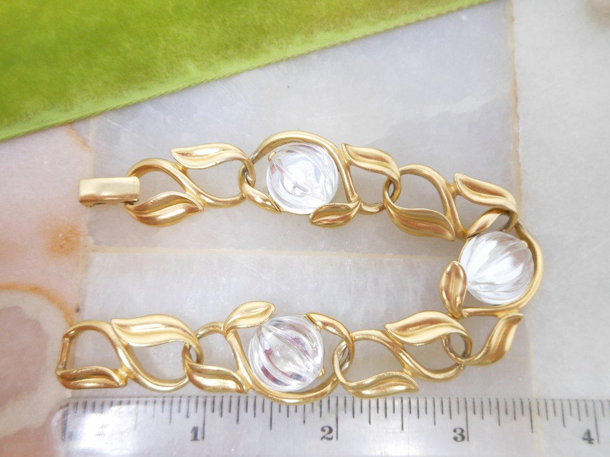 Vintage TRIFARI TM Bracelet Jelly Belly Melon Lucite Matte Gold Plate Chain Classic Designer Mid Century Jewelry Gift, VivianJoel.com