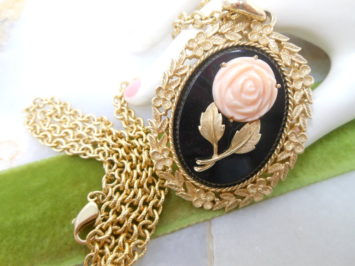 Vintage AVON Rose Flower Mirror Pendant Necklace Ornate Pale Pink Victorian Revival Jewelry Gift Mid Century, VivianJoel.com