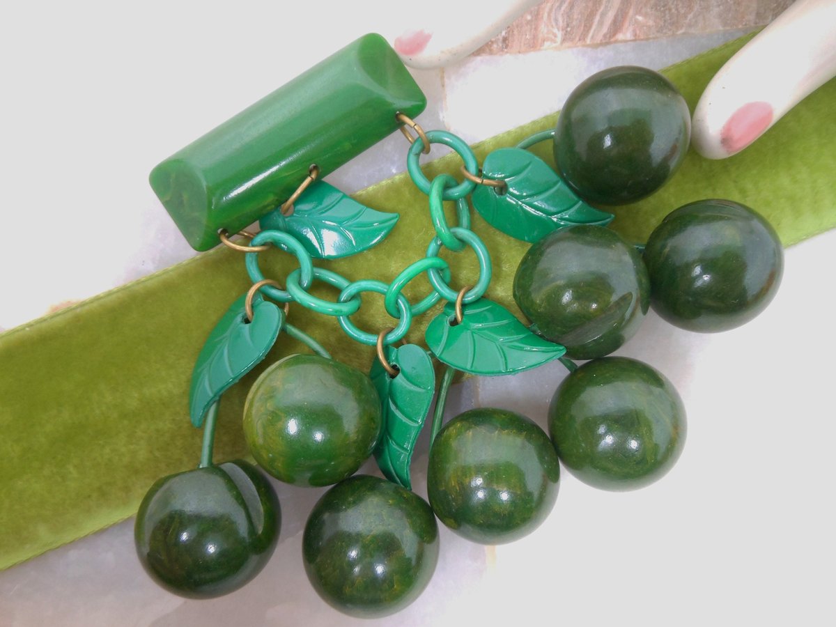 Vintage BAKELITE Dangle Brooch Spinach Green Apple Cherries Carved Fruit Art Deco Rockabilly Jewelry Gift Mid Century, VivianJoel.com