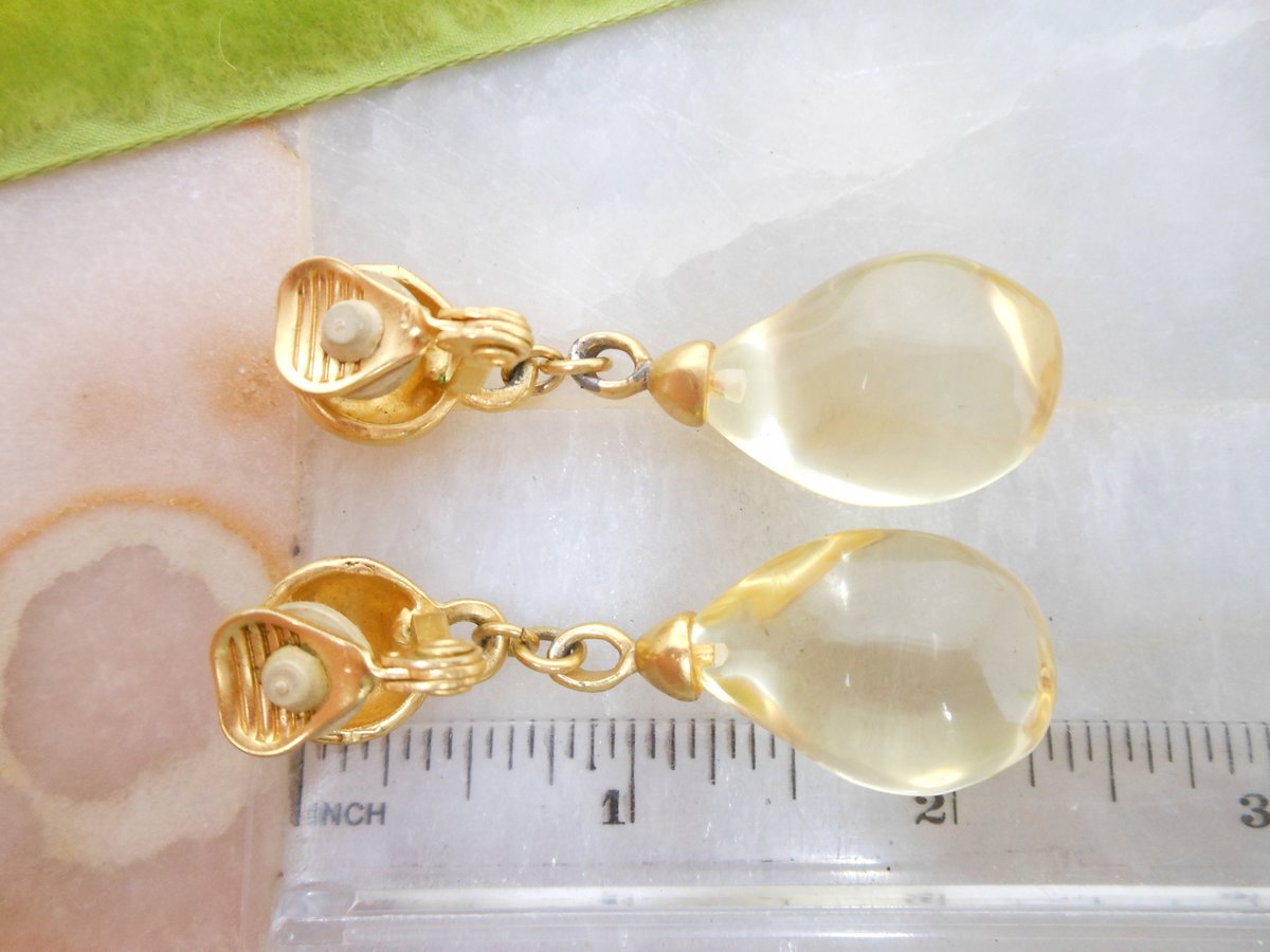 Vintage Chunky Lucite Earrings Dangle Drop Clip On Matte Gold Plate Statement Runway Jewelry Gift, VivianJoel.com