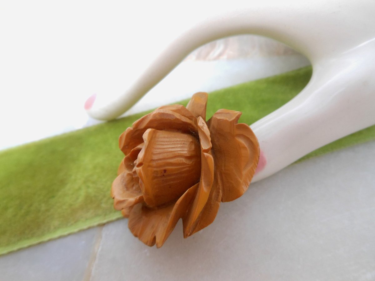 Vintage BAKELITE Rose Brooch Flower Deep Carved Pin Art Deco Butterscotch Jewelry Mid Century Gift, VivianJoel.com