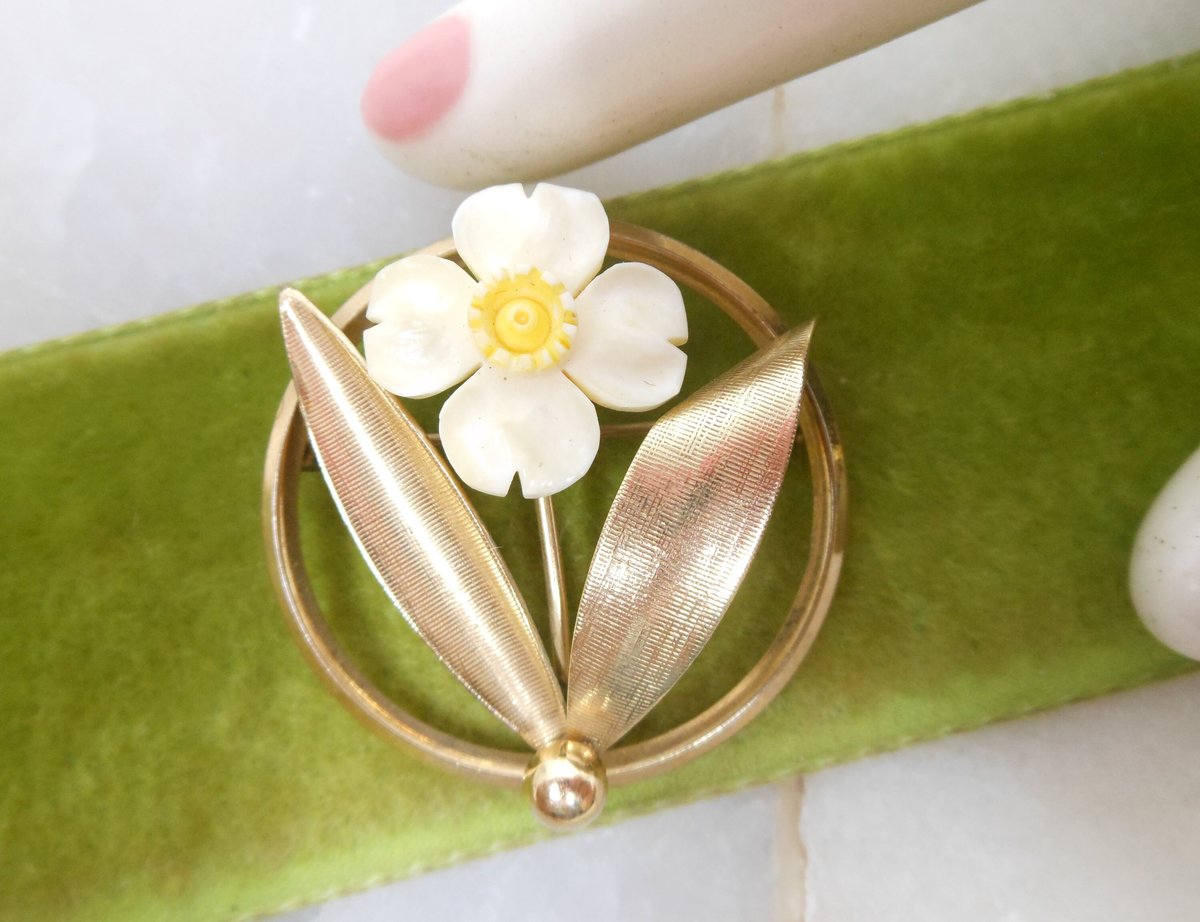 Vintage Dogwood Gold Fill Brooch Designer TK KT Carved Flower Wreath Circle Pin 12K GF Mid Century Petite Jewelry Gift, VivianJoel.com