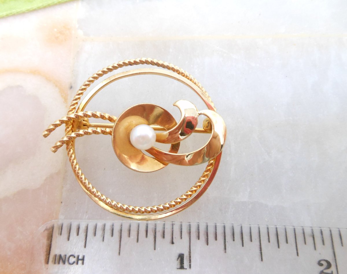 Vintage CC Pearl Brooch Gold Fill Designer Pin GF Petite Wreath CURTIS Creations Mid Century Wedding Jewelry Gift, VivianJoel.com