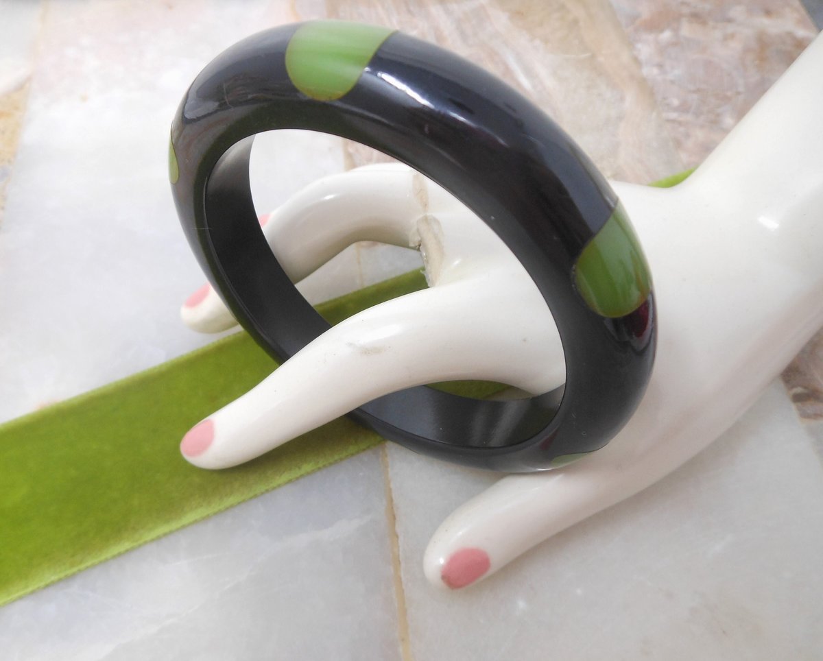 Vintage BAKELITE Polka Dot Bangle Bracelet Green Black Old Plastic Art Deco Mid Century Jewelry Gift, VivianJoel
