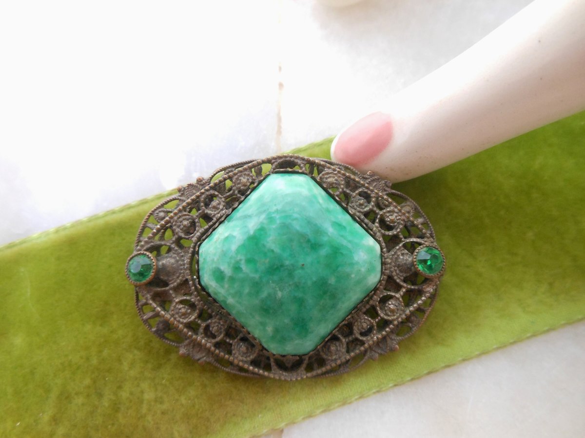 Vintage Green Peking Glass Brooch Ornate Art Nouveau Deco Victorian Mid Century Jewelry Gift, VivianJoel.com