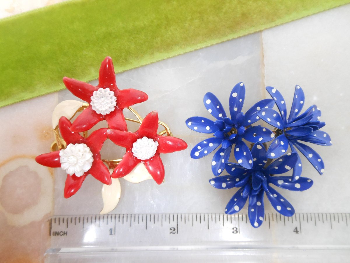Vintage LOT 2 Flower Brooch Polka Dot Enamel Pin Cluster Brooch White Dark Blue Red MOD Patriotic Mid Century Jewelry, VivianJoel.com