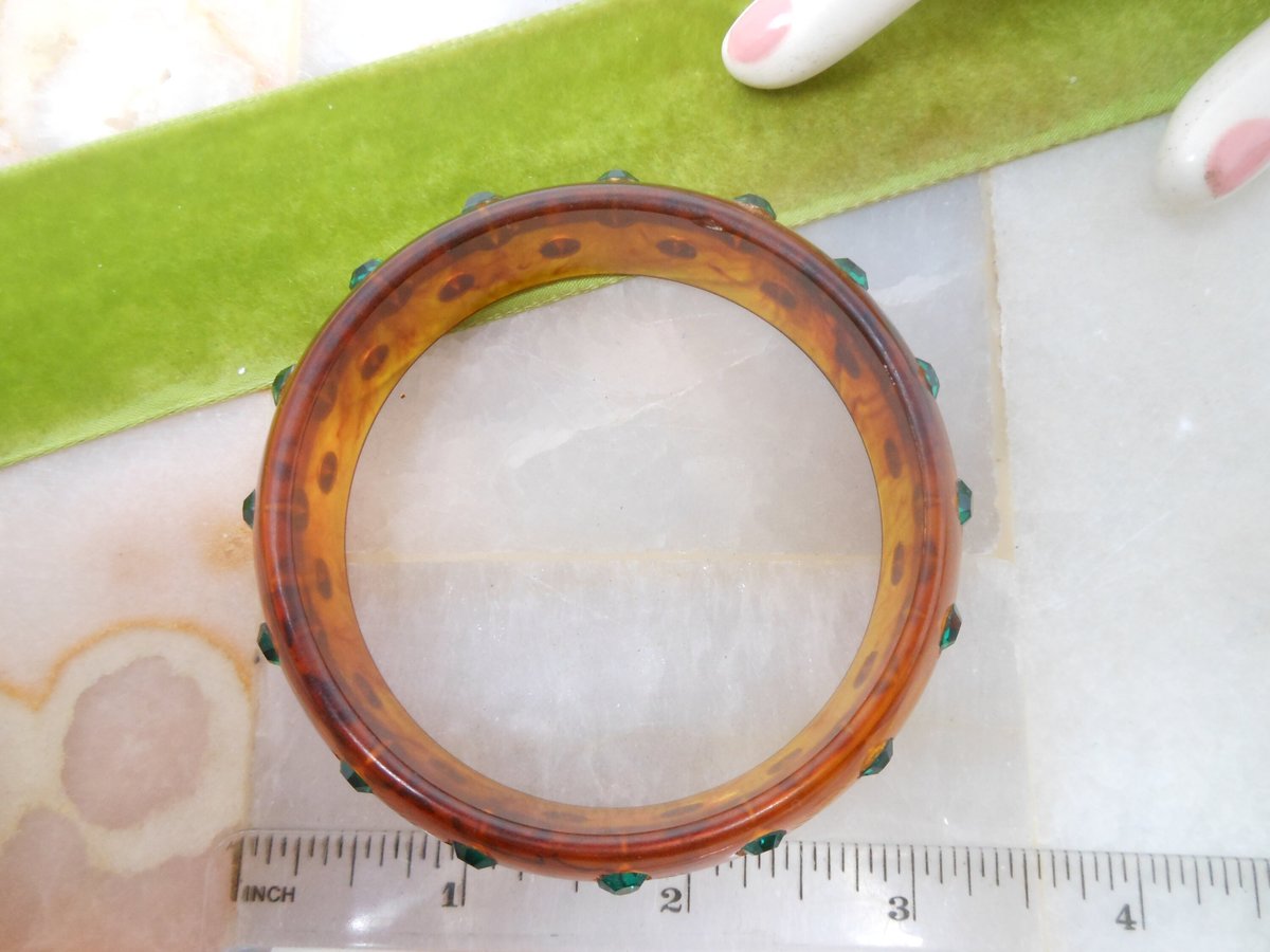Vintage BAKELITE Bracelet Bangle Green Inset Crystal Rhinestone Mid Century Art Deco Jewelry Gift, VivianJoel.com