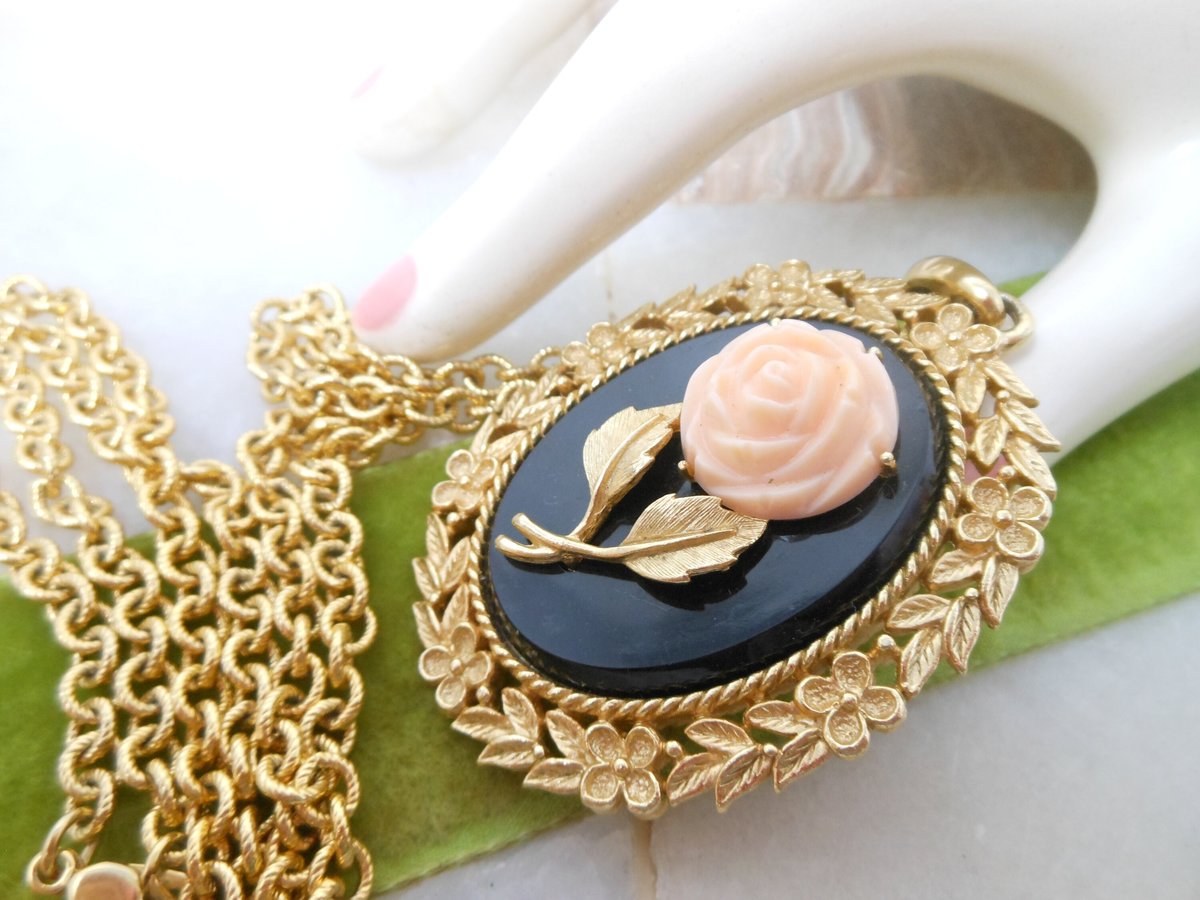 Vintage AVON Rose Flower Mirror Pendant Necklace Ornate Pale Pink Victorian Revival Jewelry Gift Mid Century, VivianJoel.com