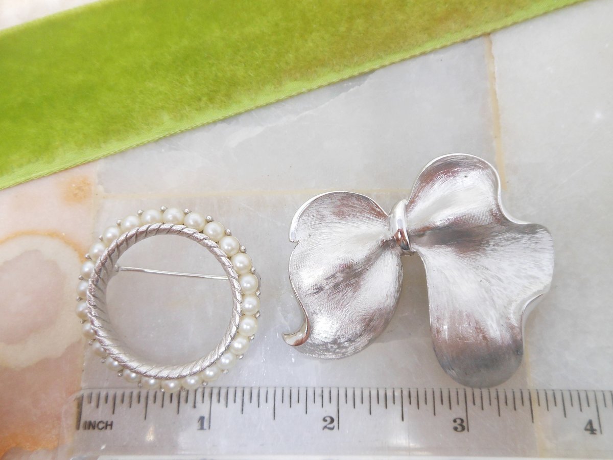 Vintage LOT 2 Crown TRIFARI Bow Pin Pearl Brooch Wreath Circle Classic Silvertone Designer Mid Century Jewelry Gift, VivianJoel.com