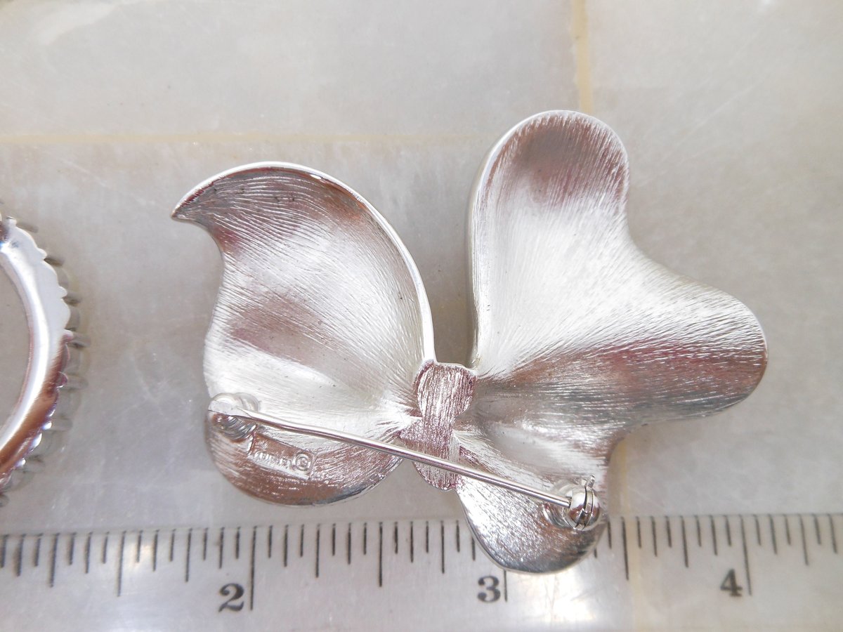 Vintage LOT 2 Crown TRIFARI Bow Pin Pearl Brooch Wreath Circle Classic Silvertone Designer Mid Century Jewelry Gift, VivianJoel.com