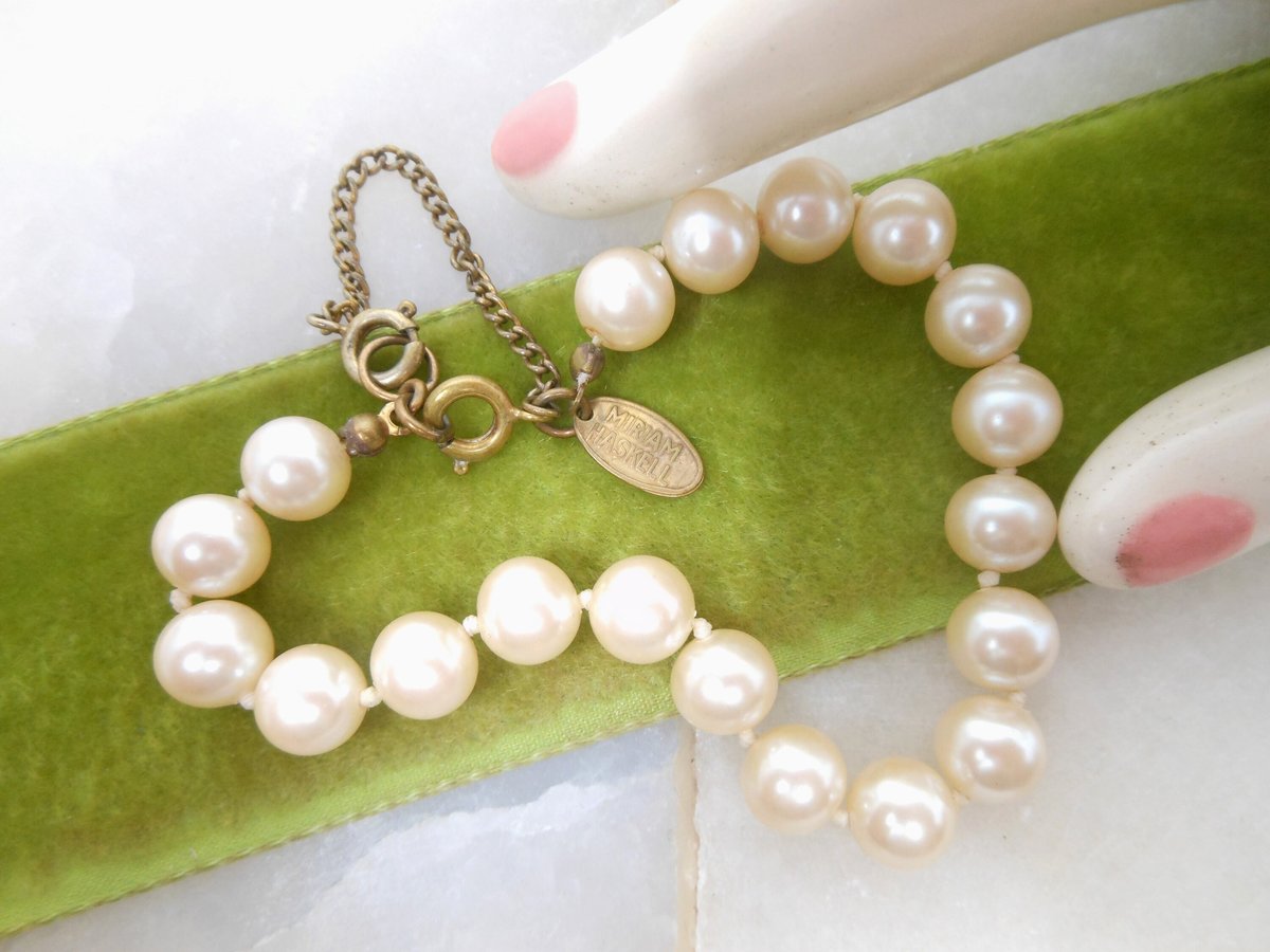 Vintage MIRIAM HASKELL Pearl Bracelet Glass Bead Designer Hang Tag Wedding Mid Century Jewelry, VivianJoel.com