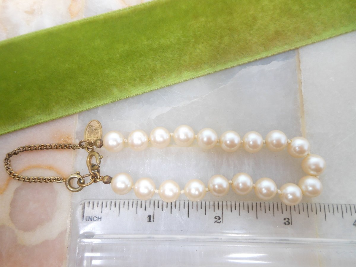 Vintage MIRIAM HASKELL Pearl Bracelet Glass Bead Designer Hang Tag Wedding Mid Century Jewelry, VivianJoel.com